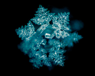 Image cristalline de l'eau vitalisée avec FOSTAC®